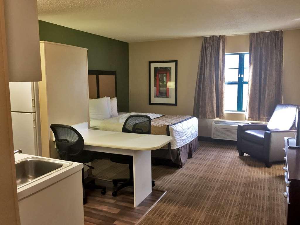 Extended Stay America Select Suites - Chicago - Downers Grove Room photo